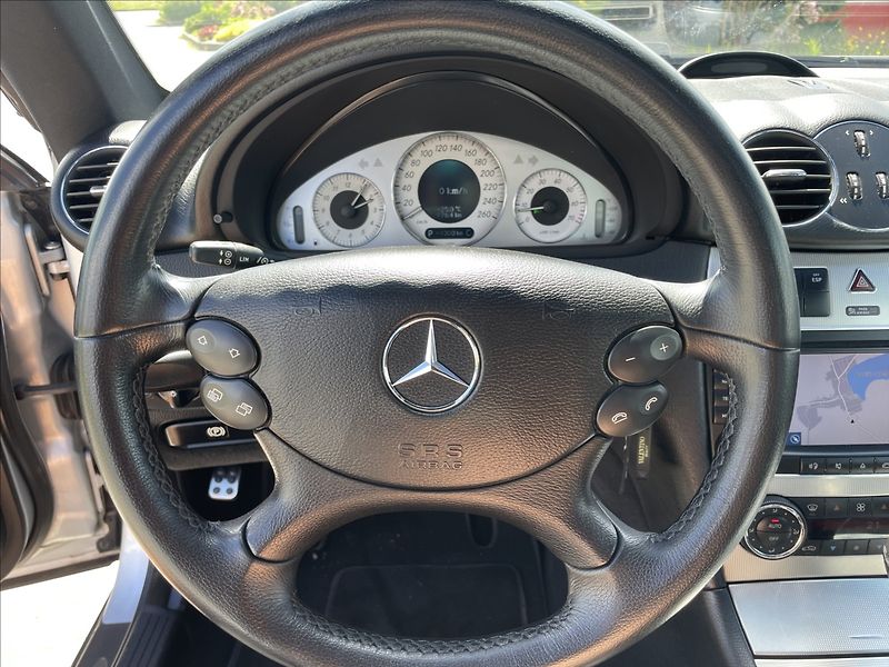 Mercedes-Benz CLK 3,0 i V6 170kw Ambiente TOP st - fotka 16 z 41