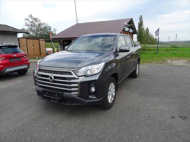 SsangYong Musso 2,2 2.2 e XDi 4x4 DPH - fotka 2 z 31