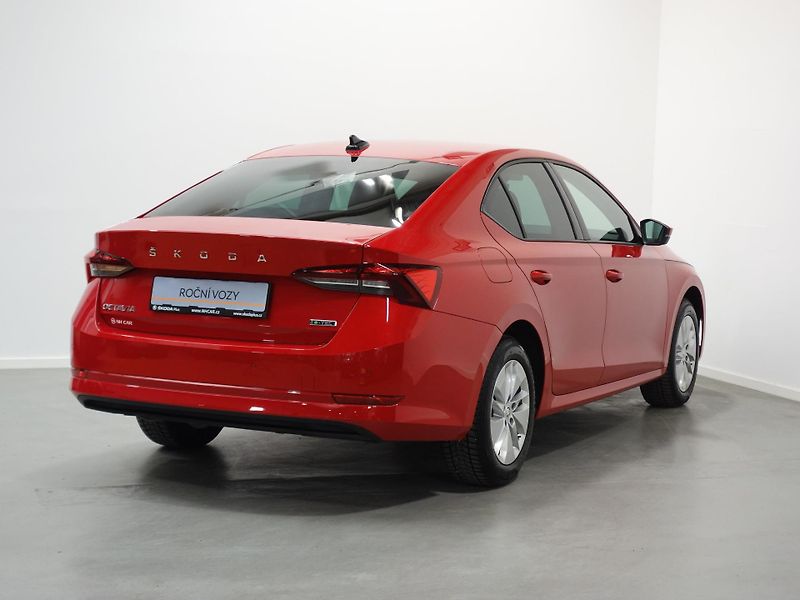 Škoda Octavia - fotka 2 z 23