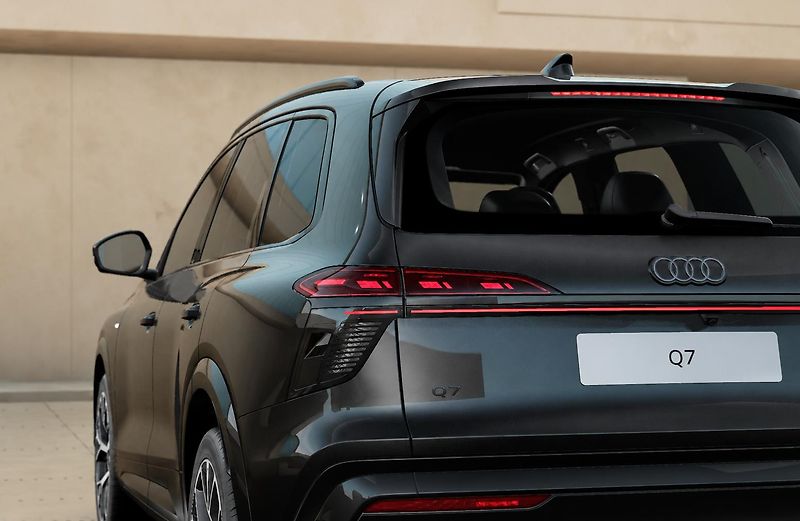 Audi Q7 quattro TDI 220kw - fotka 3 z 7