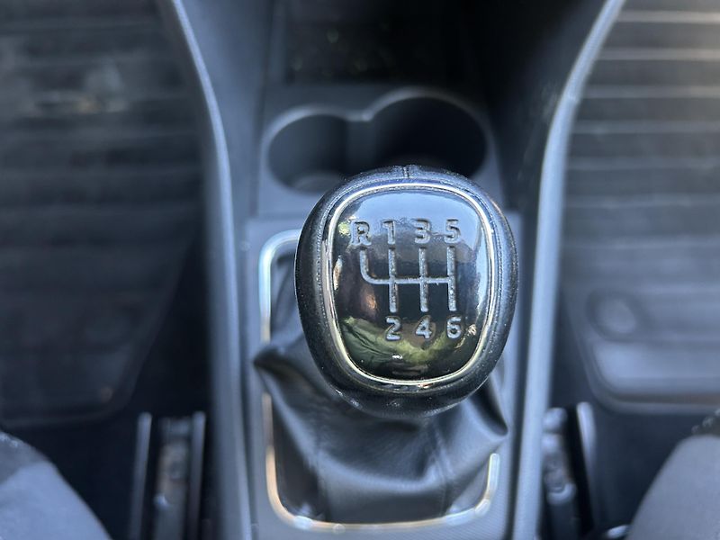Škoda Rapid (2013) 1.2 TSi 77 KW nové rozvody - fotka 20 z 32