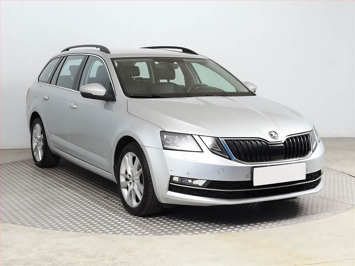 Škoda Octavia Style 1.6 TDI, Kůže, Navi