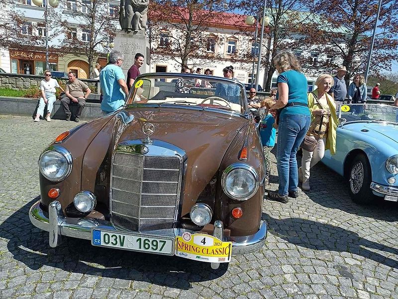 Automobily, které známe většinou jen z filmů. Prohlédněte si je