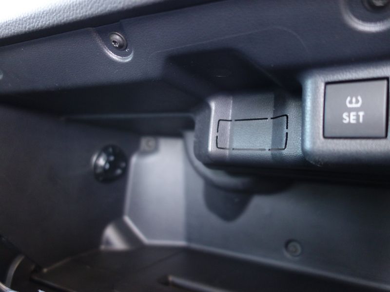 Volkswagen Polo (2010) 1.6TDI 66kW DSG BEATS -DPH - fotka 22 z 41