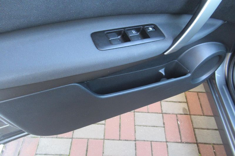 Nissan Qashqai 1.5 DCi PANORAMA NAVI TAŽNÉ - fotka 21 z 33