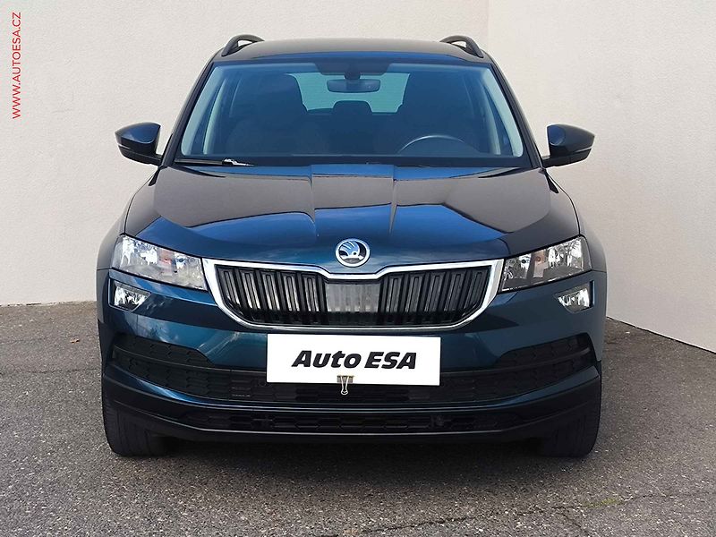 Škoda Karoq (2019) 1.0 TSi, Ambition - fotka 2 z 23