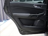 Ford S-MAX 2,0 EcoBlue NAVI KAMERA VÝHŘEV - náhled 40