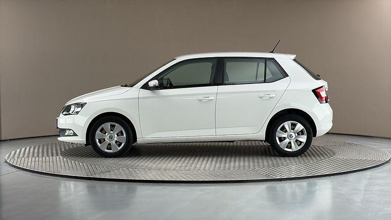Škoda Fabia 1.0 TSI Ambition - fotka 4 z 23