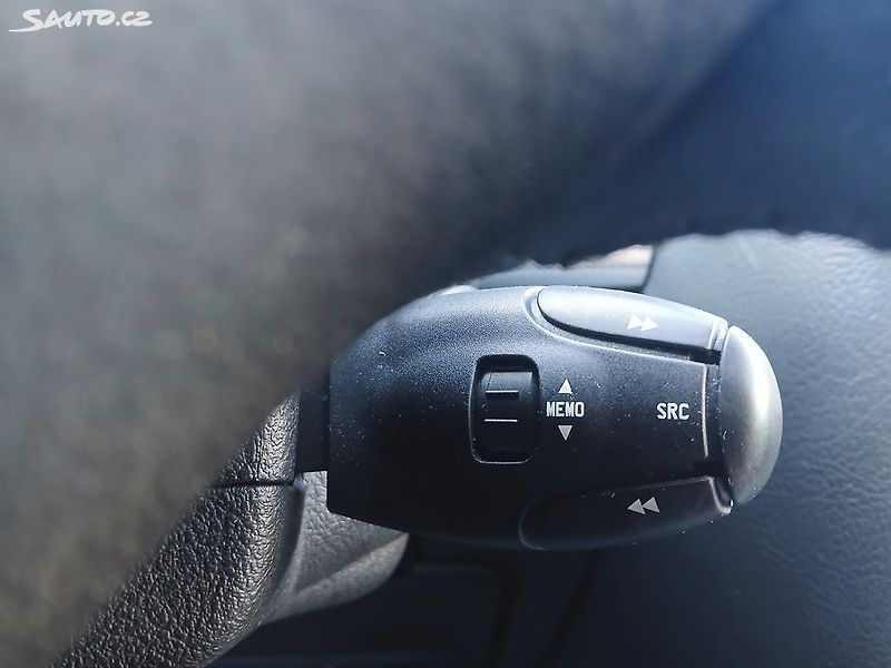 Peugeot 407 2.0 HDI 100kW - fotka 14 z 25