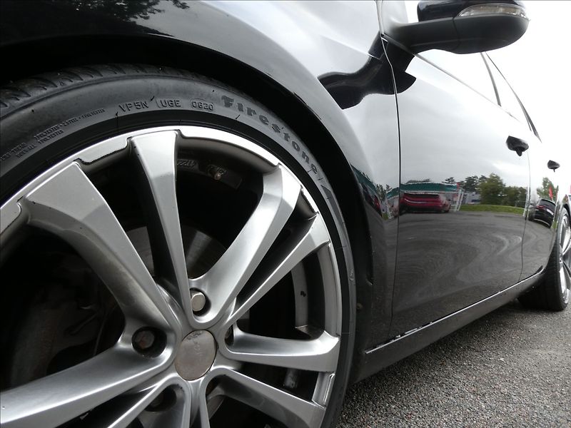 Volkswagen Golf 1,4 TSi 90kW 2xkola,po servise - fotka 13 z 47