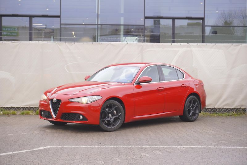 Alfa Romeo Giulia 2.2 JTD 132kW - fotografie inzerátu