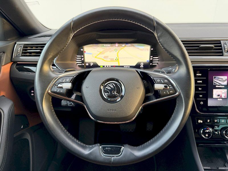 Škoda Superb (2023) 2.0 TDI 147kW 4x4 DSG L&K - fotka 8 z 35