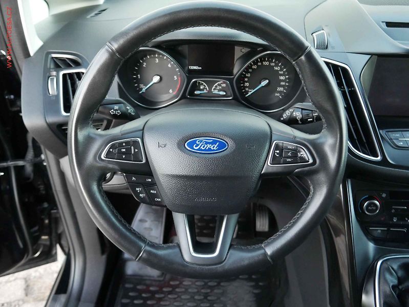 Ford Grand C-MAX (2015) 2.0 TDCi, AC, TZ - fotka 12 z 16