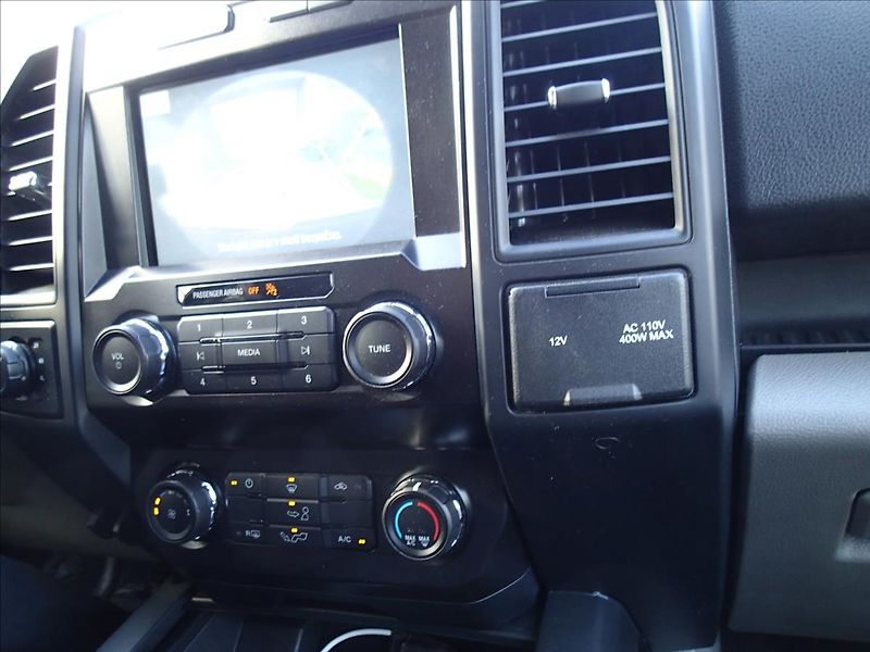 Ford F-150 5,0 V8, hardtop - fotka 50 z 64