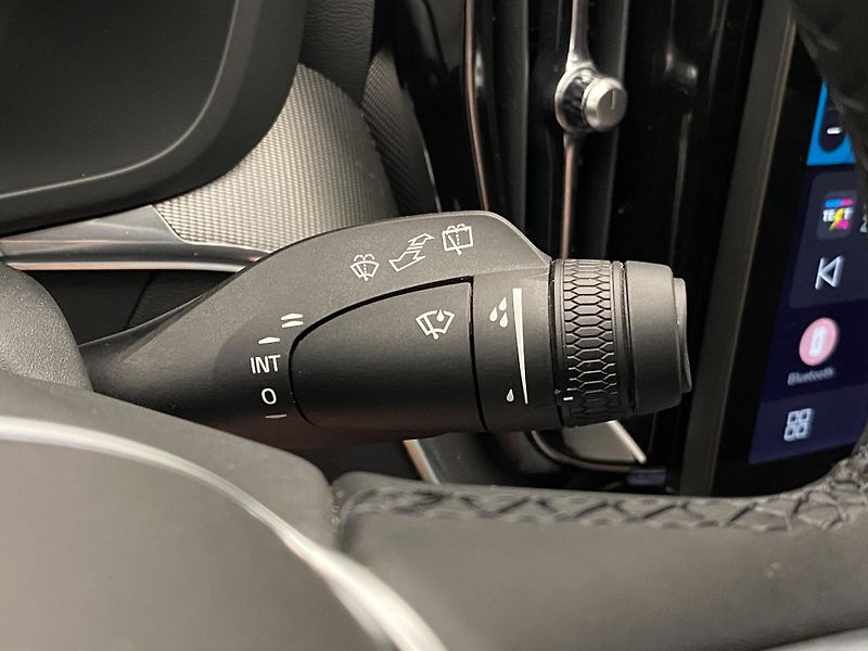 Volvo XC60 T6 AWD RECHARGE BLACK EDITION - fotka 23 z 61