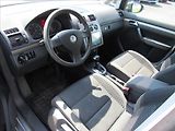 Volkswagen Touran 1,9 TDI 77kW DSG - náhled 9