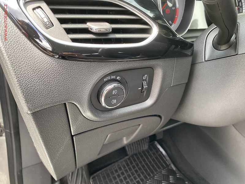 Opel Astra (2017) 1.6 CDTi, ČR, Innovation, AT - fotka 14 z 18