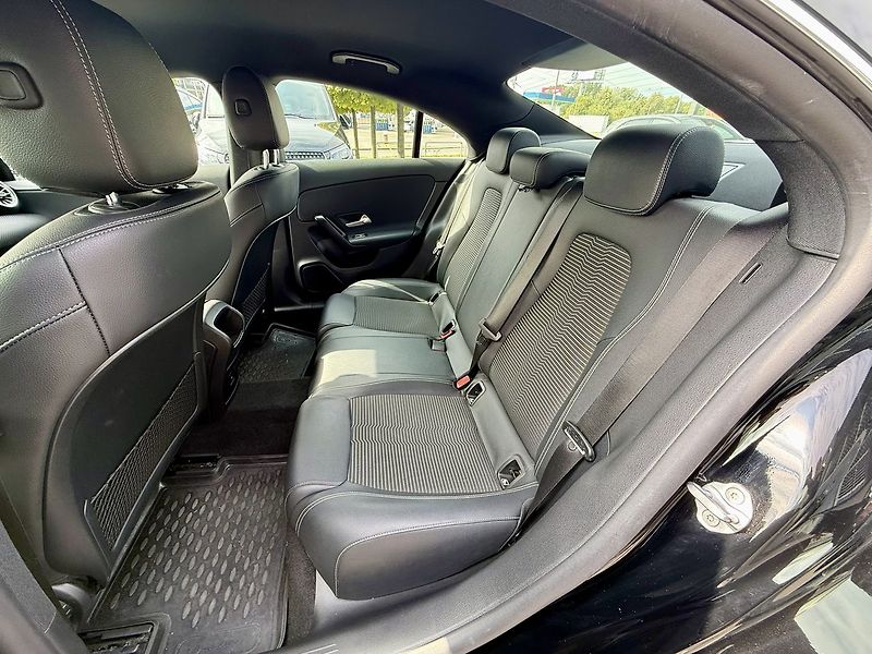 Mercedes-Benz CLA (2022) 250 e - fotka 12 z 38