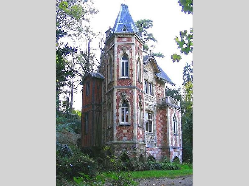 Zrenovovaný maurský salón.