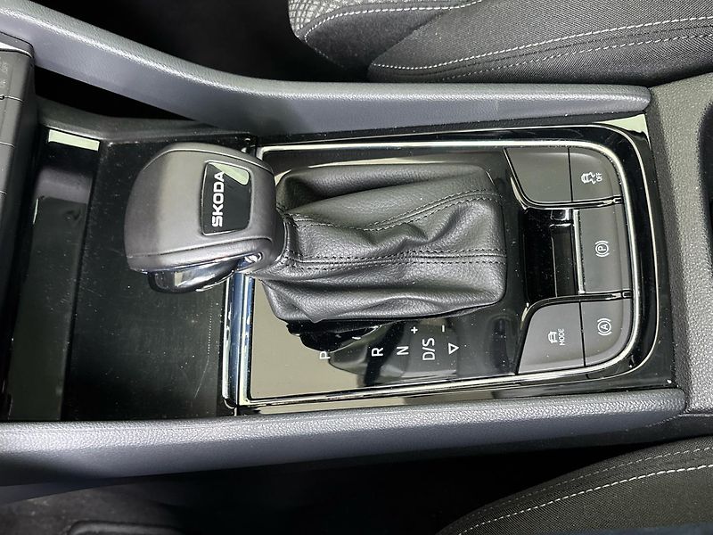 Škoda Karoq Top Selection - fotka 20 z 29