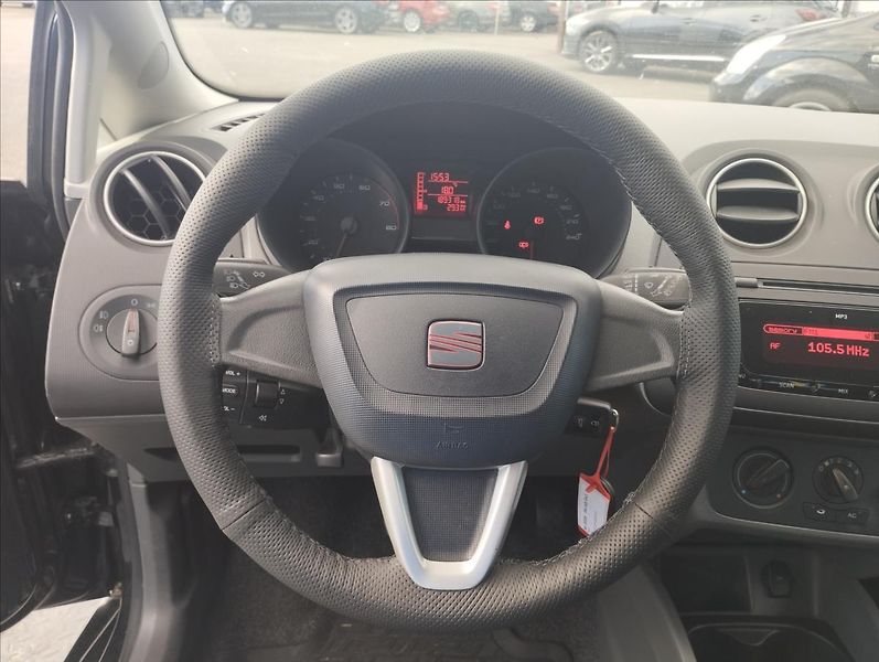 Seat Ibiza 1,4 63KW - fotka 15 z 15