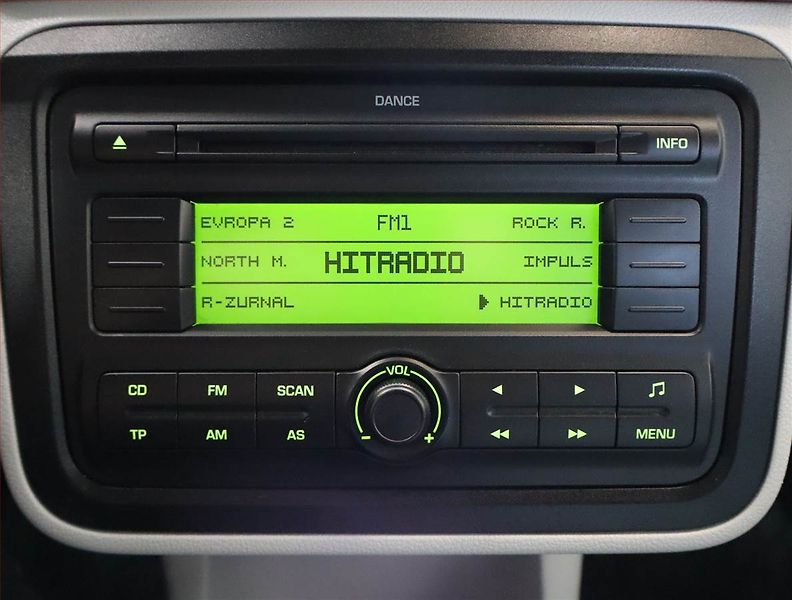 Škoda Fabia (2008) 1.4 16V, Tempomat - fotka 12 z 17