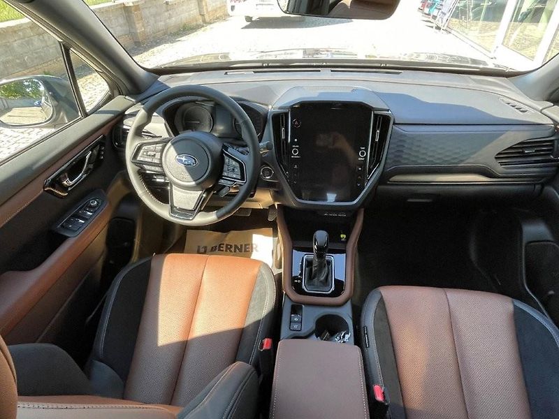 Subaru Forester (2025) 2.0i Touring - NOVINKA - fotka 12 z 13