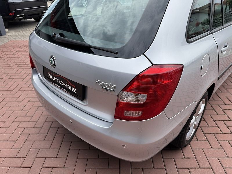 Škoda Fabia (2009) 1.4 16V Digi Klima Tempomat - fotka 43 z 50