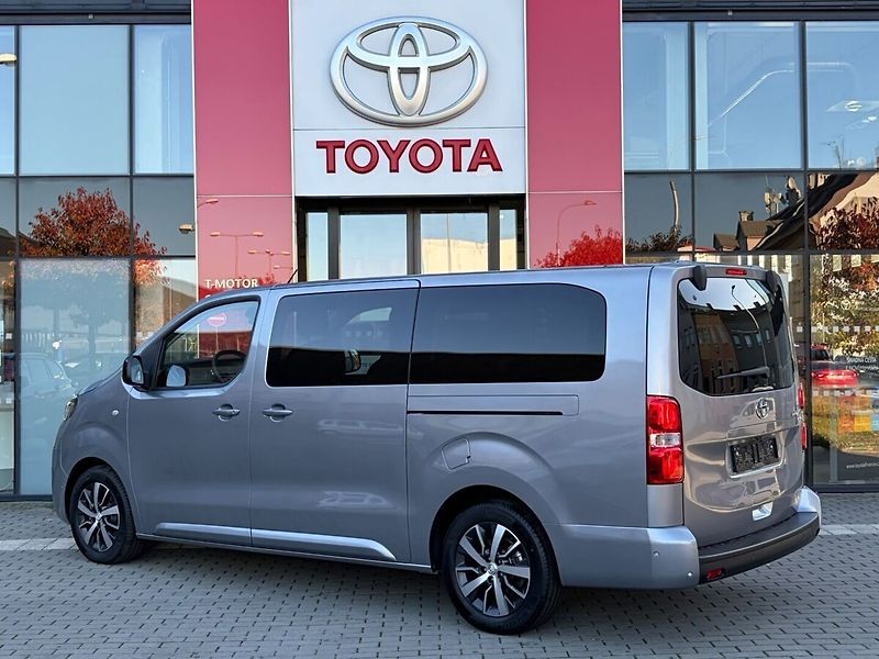 Toyota ProAce 2.0L Diesel  Family - fotka 2 z 17