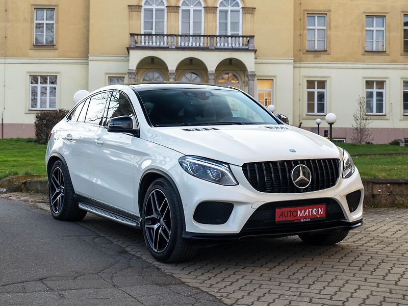 Mercedes-Benz GLE 350d 4M AMG Coupé 360 Pano Dis - fotka 2 z 40