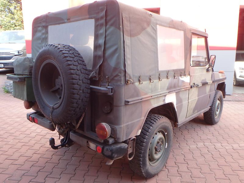 Mercedes-Benz Třídy G (1990) 250 GD - fotka 13 z 18
