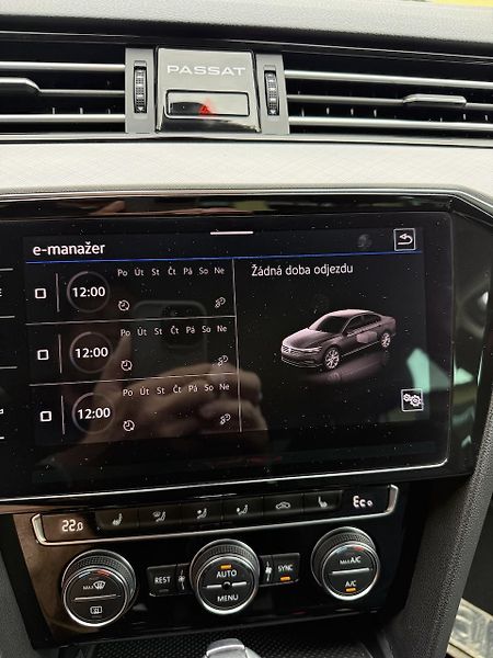 Volkswagen Passat (2020) 1,4TSi GTE 160kW HYBRID HIGHLI - fotka 23 z 24