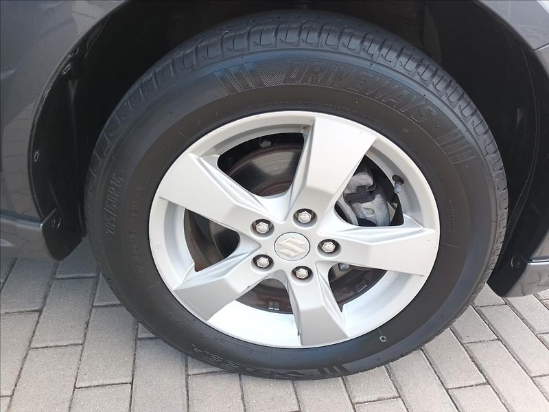 Suzuki SX4 1,6 REZERVACE - fotka 30 z 47