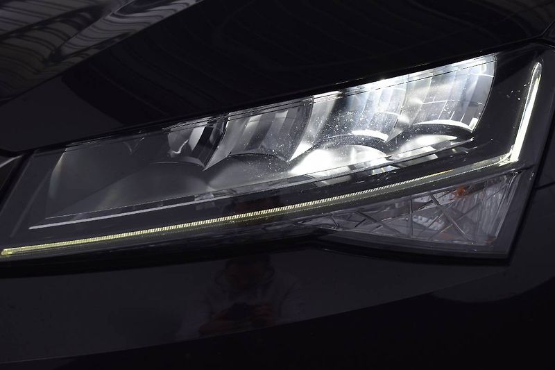 Škoda Superb (2023) 2.0TDI 110kW DSG tažné - fotka 23 z 23