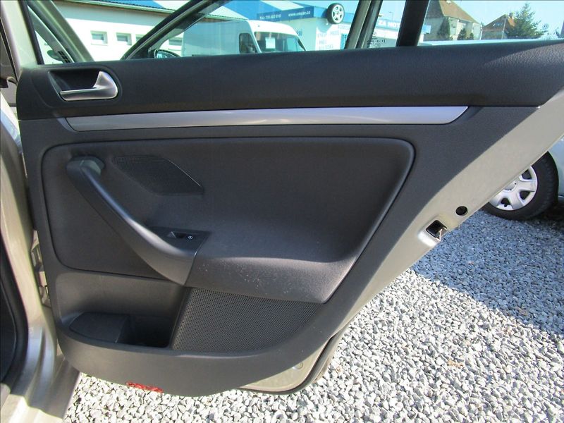 Volkswagen Golf Variant 1.4TSi Sport, aut. Kli - fotka 27 z 42