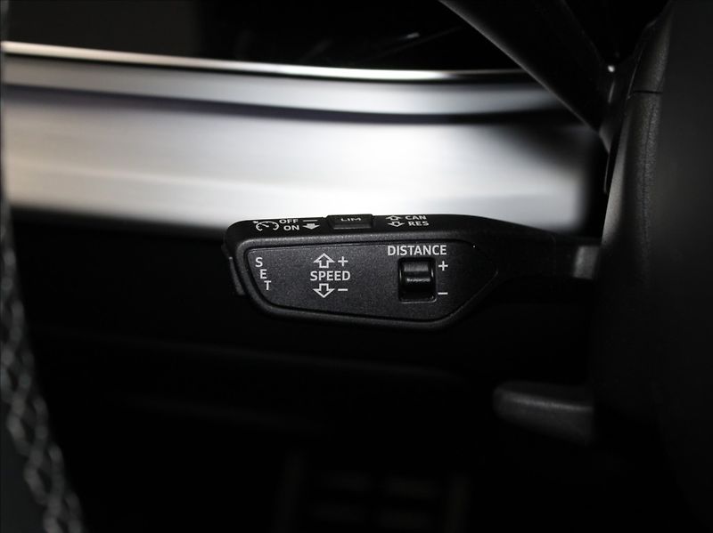 Audi Q7 3,0 50TDi S-Line 63tkm. ČR - fotka 22 z 32