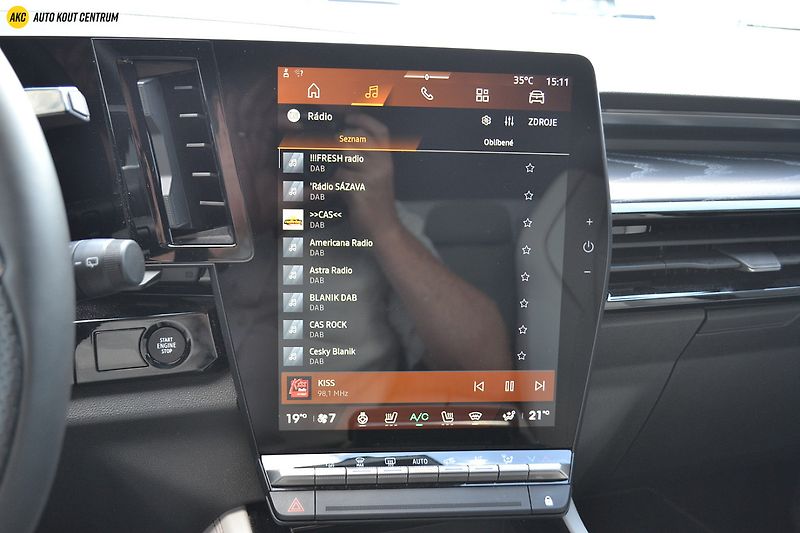 Renault Espace ICONIC E-TECH FULL HYBRID 200k - fotka 44 z 78