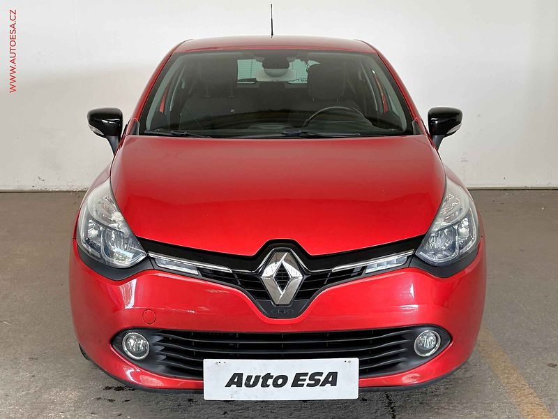 Renault Clio (2015) 1.5dCi, 2.maj,ČR, STK2/28, AC - fotka 2 z 15