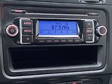 Volkswagen Golf (2010) 1.6 TDi, Trendline, AC - náhled 14