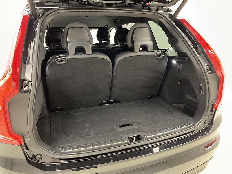 Volvo XC90 T8 AWD RECHARGE R-DESIGN 7míst - fotka 34 z 54