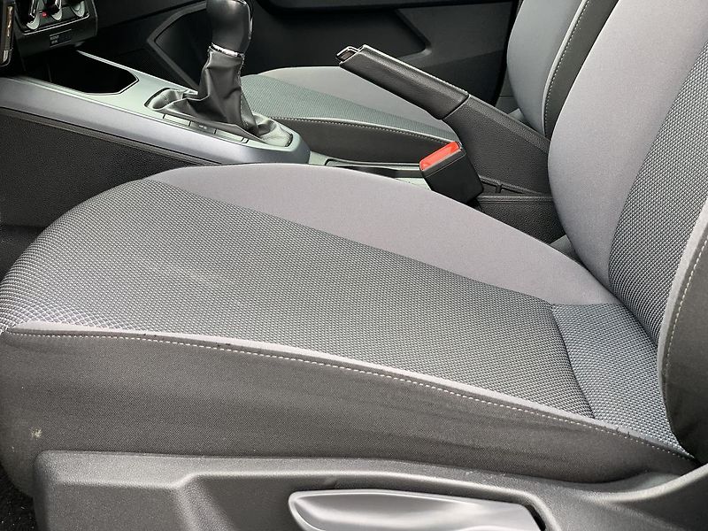 Seat Arona Xcellence 1.0TSi 70kw odp.DPH - fotka 11 z 44