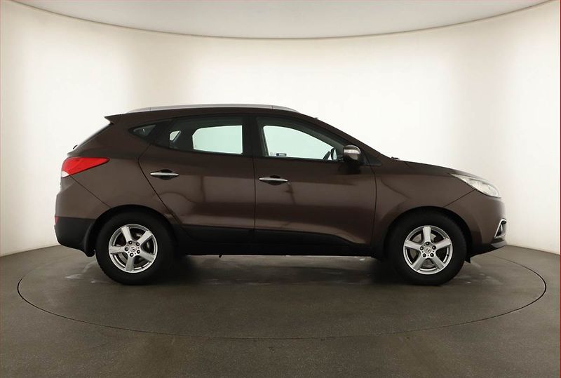 Hyundai ix35 (2012) 1.7 CRDi, Serv.kniha, Tempomat - fotka 6 z 14