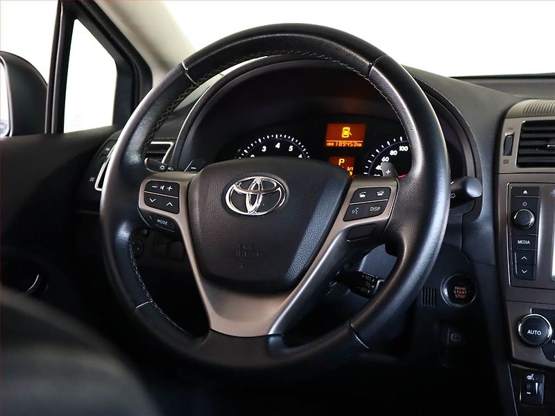 Toyota Avensis (2012) 1.8 Valvematic, Automat - fotka 14 z 18