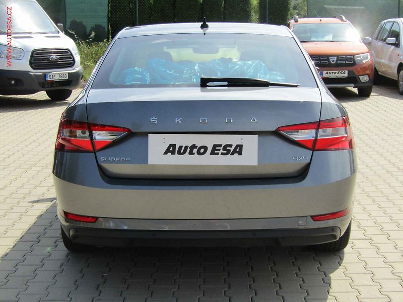 Škoda Superb (2022) 2.0TDi 4x4, ČR, DSG, navi - fotka 5 z 18