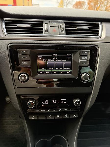 Škoda Rapid 1.2 TSI 81kw - fotka 6 z 9