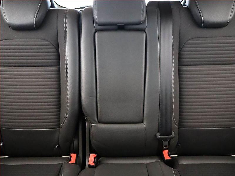 Ford Kuga (2017) 2.0 TDCi, Kůže, Navi, Tempomat - fotka 8 z 15