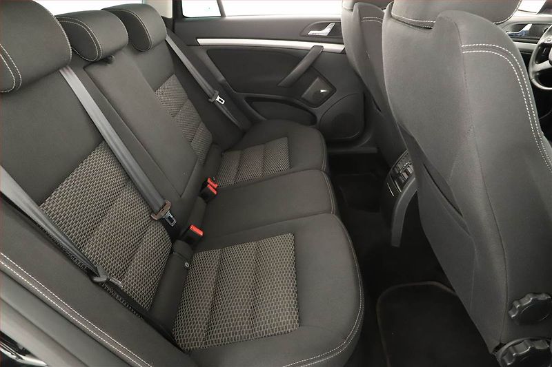 Škoda Octavia (2011) 1.6 TDI, Tempomat - fotka 7 z 12