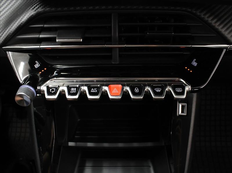 Peugeot 2008 1,2 PureTech 74kW Tažné 46km! - fotka 19 z 21