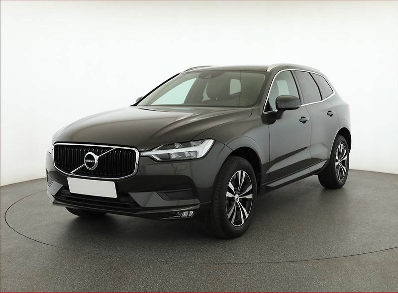 Volvo XC60 (2021) B4 AWD, 4X4,Automat,MHEV,45TKM - fotka 2 z 18