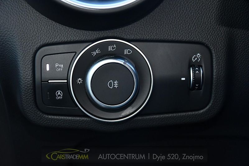 Alfa Romeo Stelvio 2.2D 16V 154kW Veloce AT8-Q4 - fotka 26 z 51